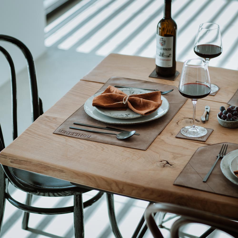 Dining Set – 8× Placemats + 8× Coasters