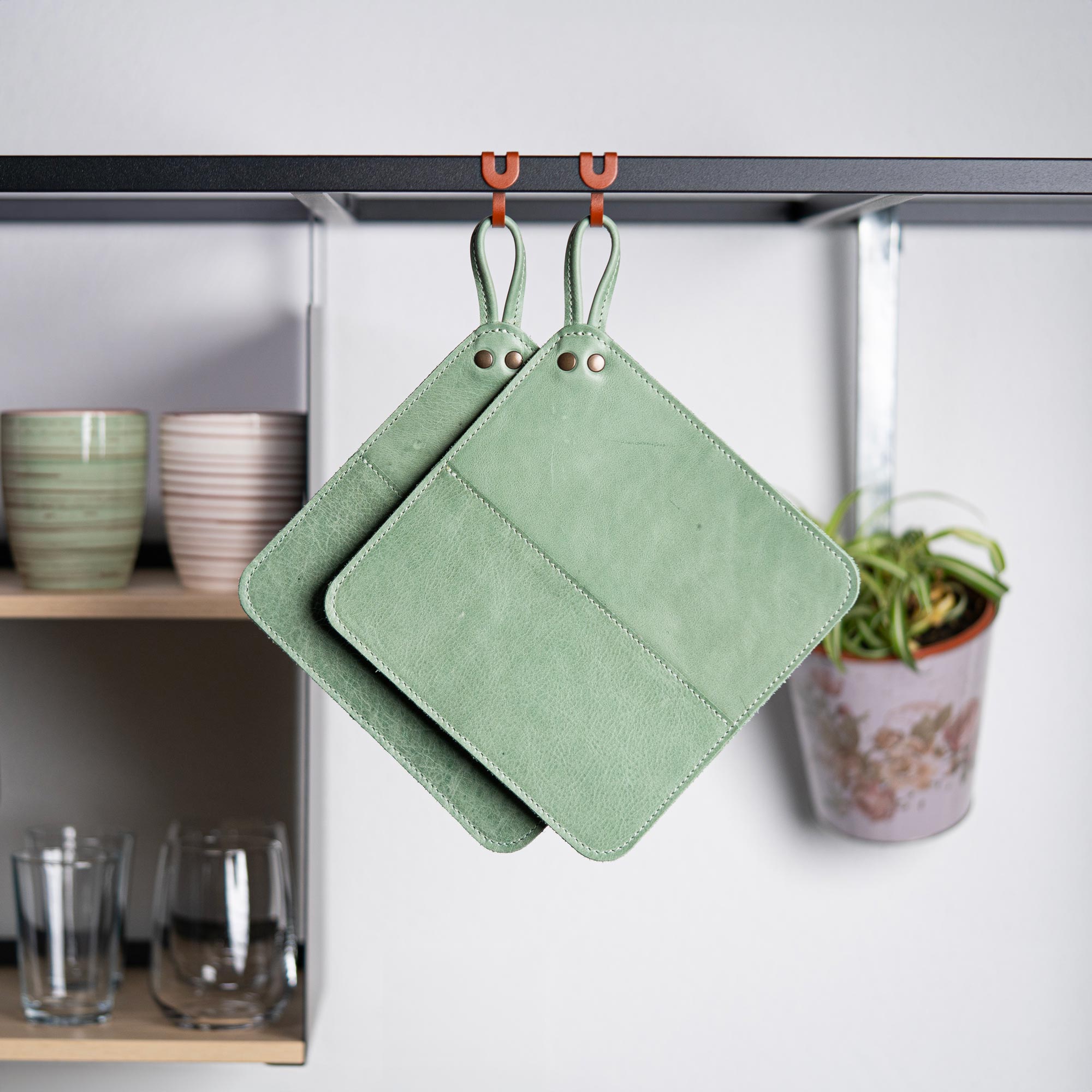 B-Selection Potholders