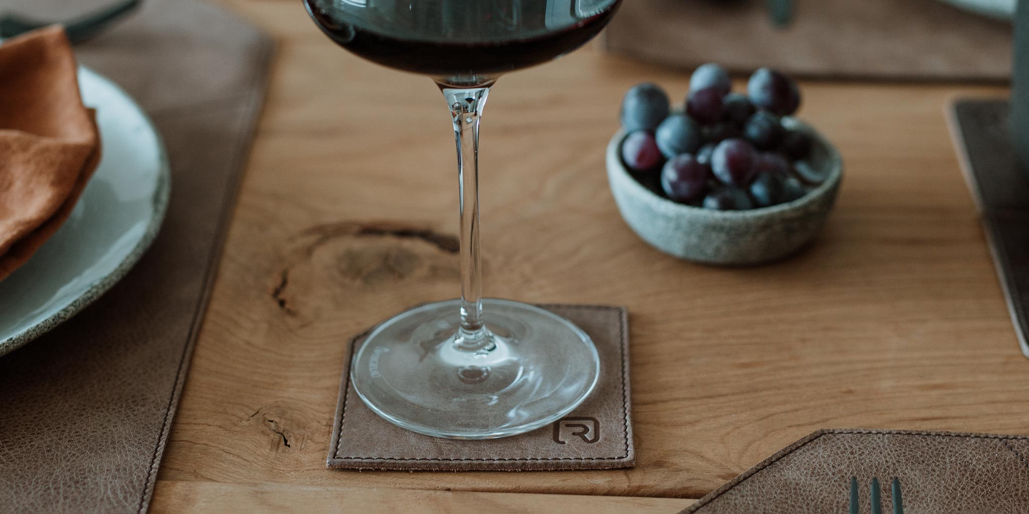 Glasuntersetzer aus Leder Hellbraun