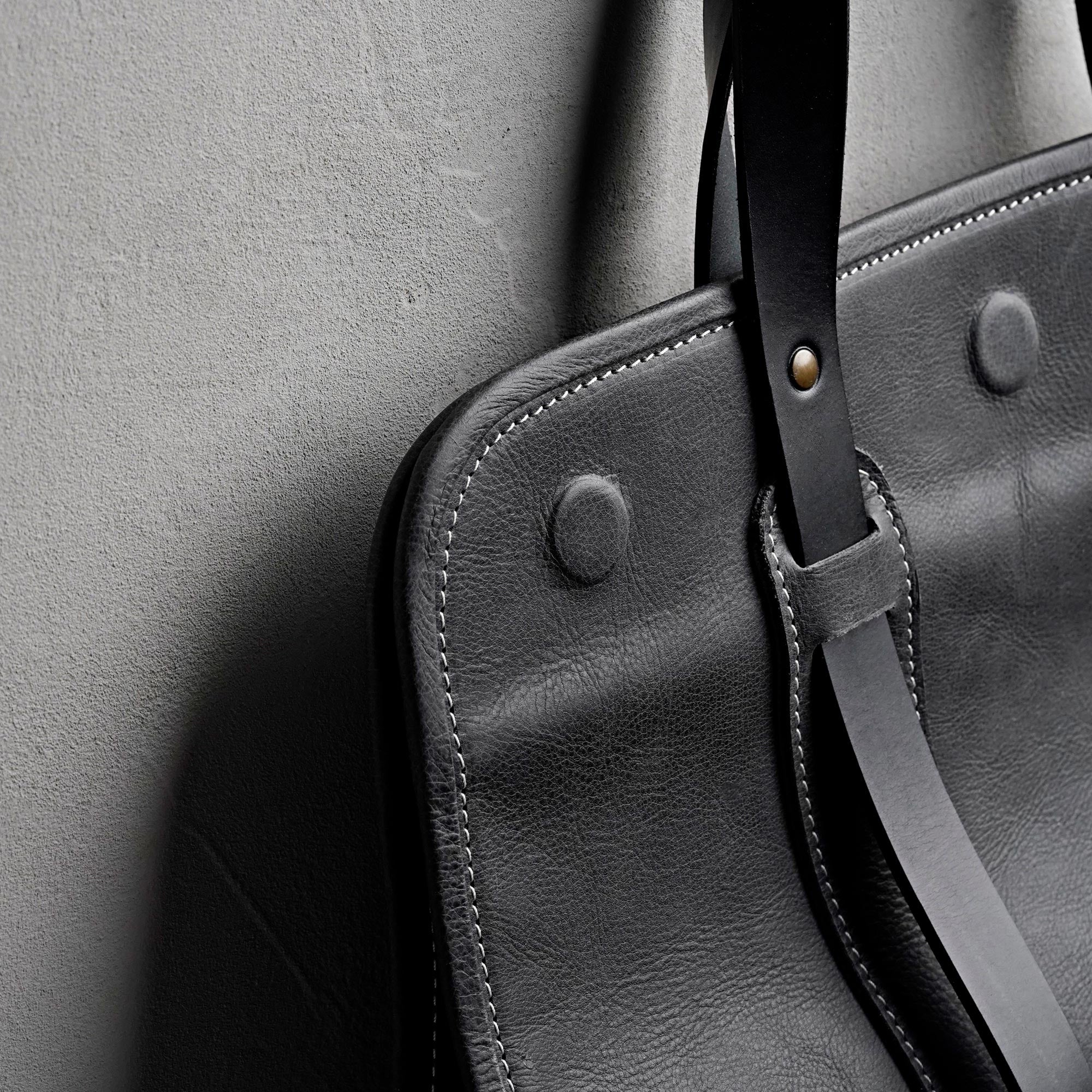 Magnetische Aufhängung für Kaminholztasche an Metall Kaminholzkorb